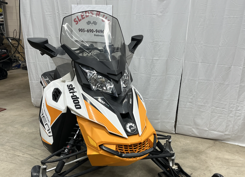 Snowmobiles  2019 Ski-Doo Renegade Photo